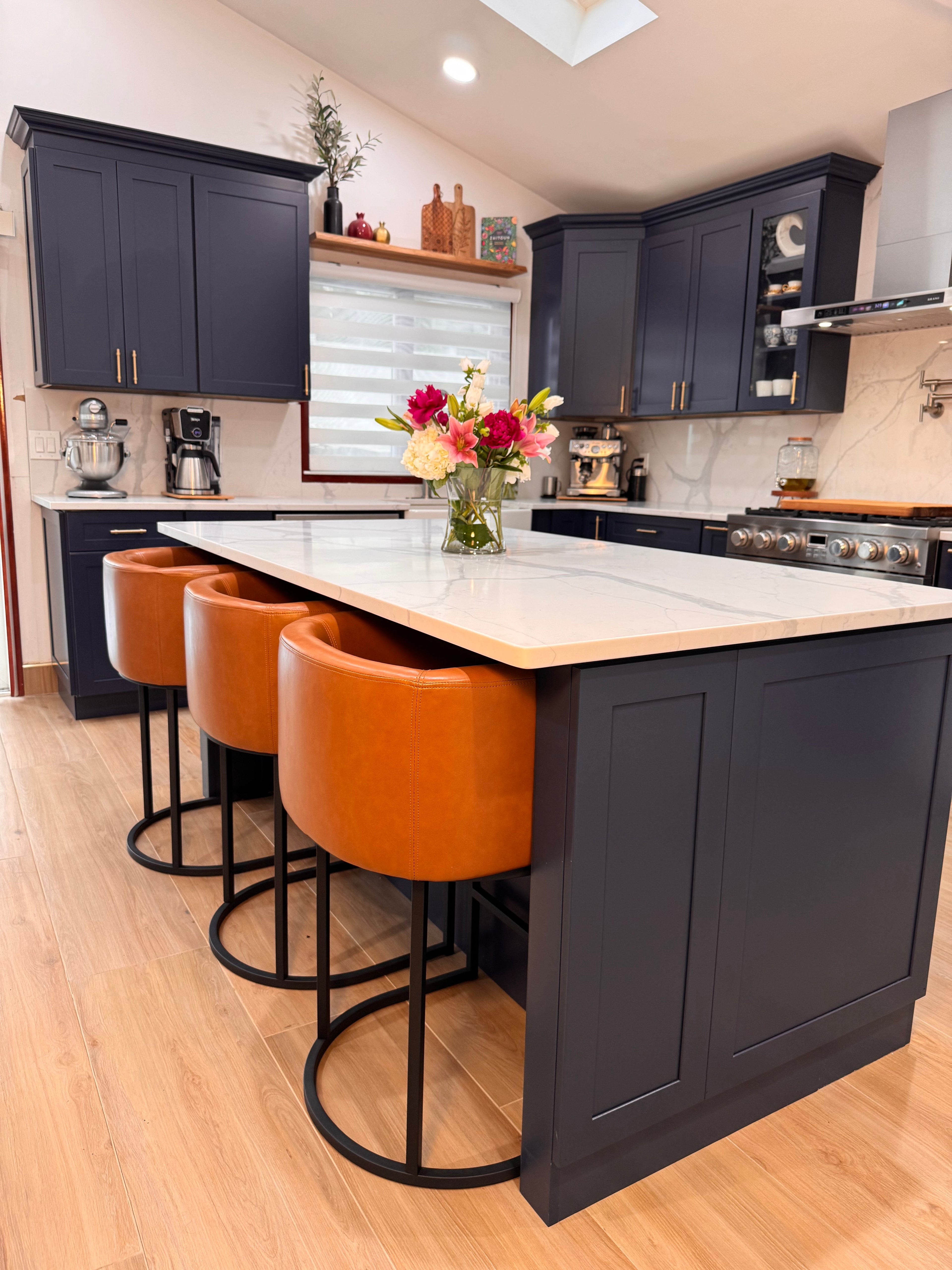 Navy Shaker Kitchen Renovation