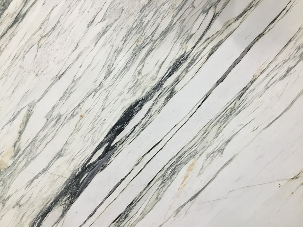 Buy Reliance Surfaces CALACATTA PRIMAVERA – MARBLE from ExpressKBF - 52504467