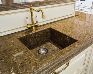 Dark Emparador BQ8560