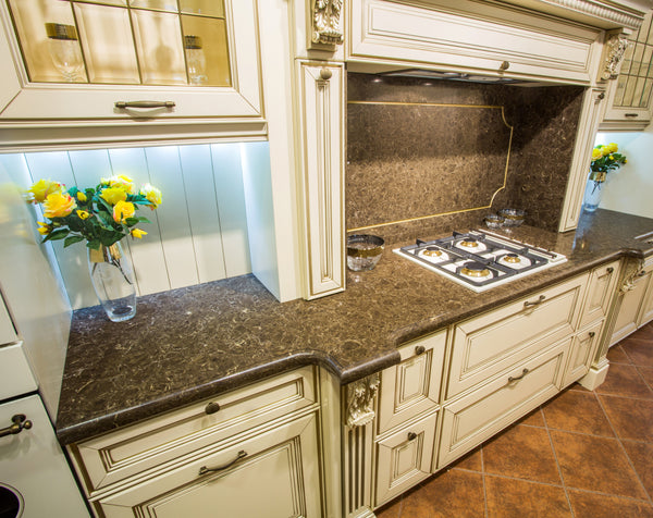 Dark Emparador BQ8560