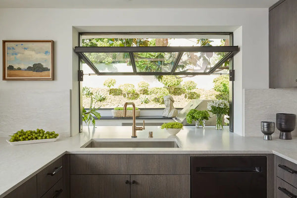 Buy Cambria Ironsbridge® Quartz Sample from ExpressKBF - 47830042